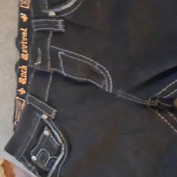 Rock revival - Picture 2 of 2